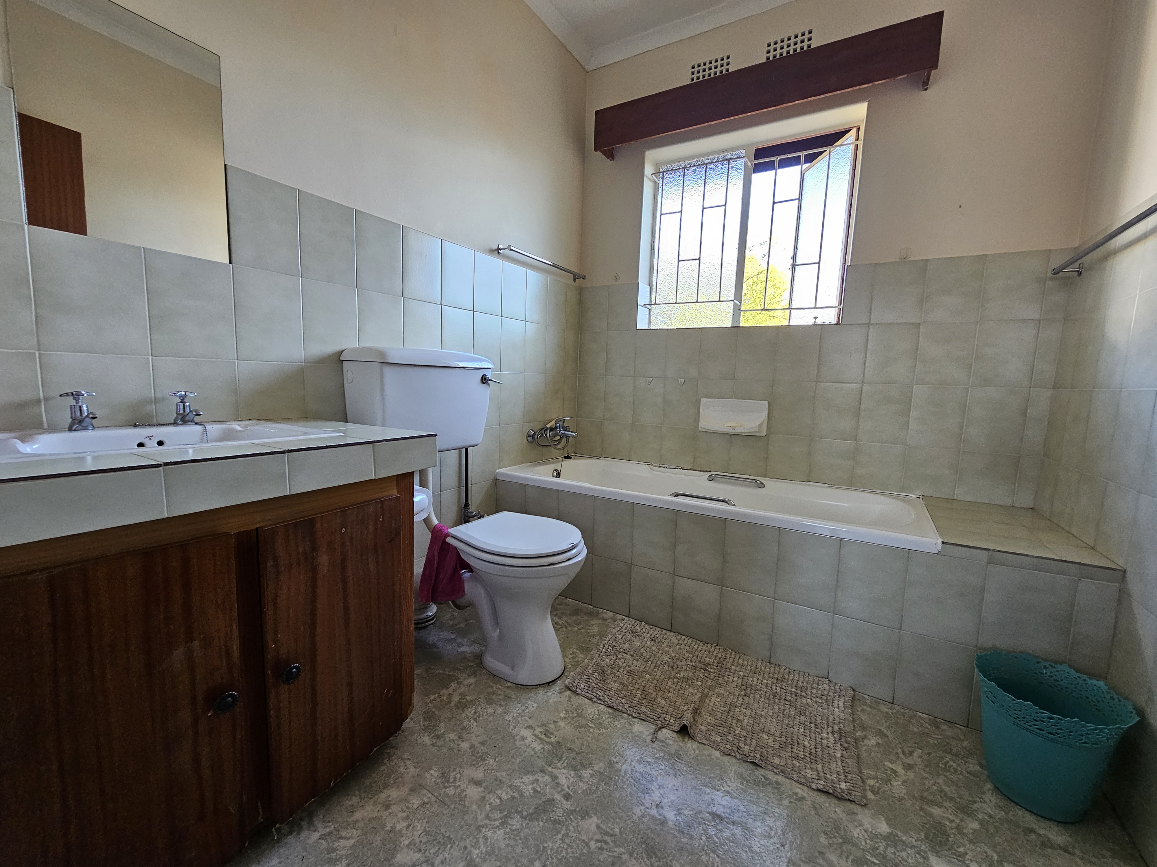 4 Bedroom Property for Sale in Dassie Rand North West